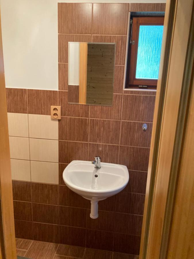 Villa Pyramida Nasavrky Esterno foto